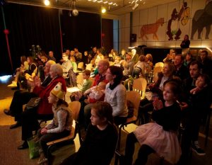 Občinstvo na prireditvi ob kulturnem dnevu 2017 na Nizozemskem.