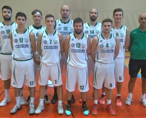 Za slovenščino skrbijo tudi zamejski športni klubi. Eden takšnih je Koš iz Celovca, največji košarkarski klub na avstrijskem Koroškem, ki praznuje 20-letnico delovanja.